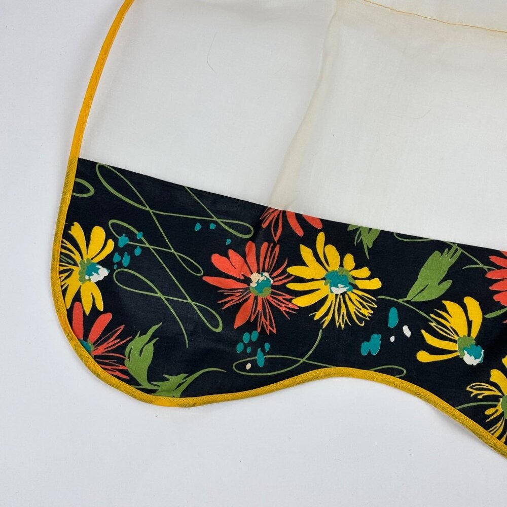 Vintage 50s Sheer Half Apron Floral Print Curved Hem In Original Abraham & Strau - Picture 6 of 11